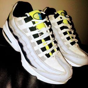 Air Max 95 sz 5.5y